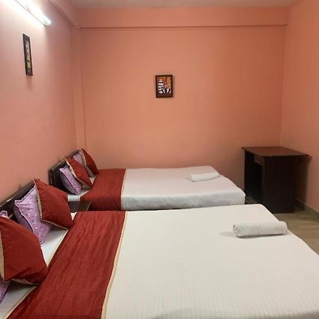 Guest House Inn Shillong Buitenkant foto